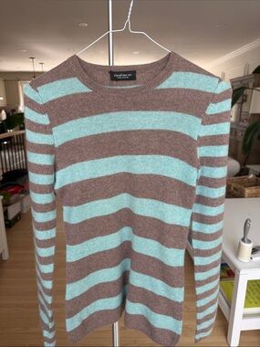 Lord & Taylor cashmere sweater in Brown and Light Blue